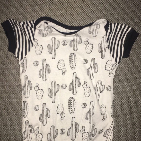 Romper-Long - Picture 2 of 3